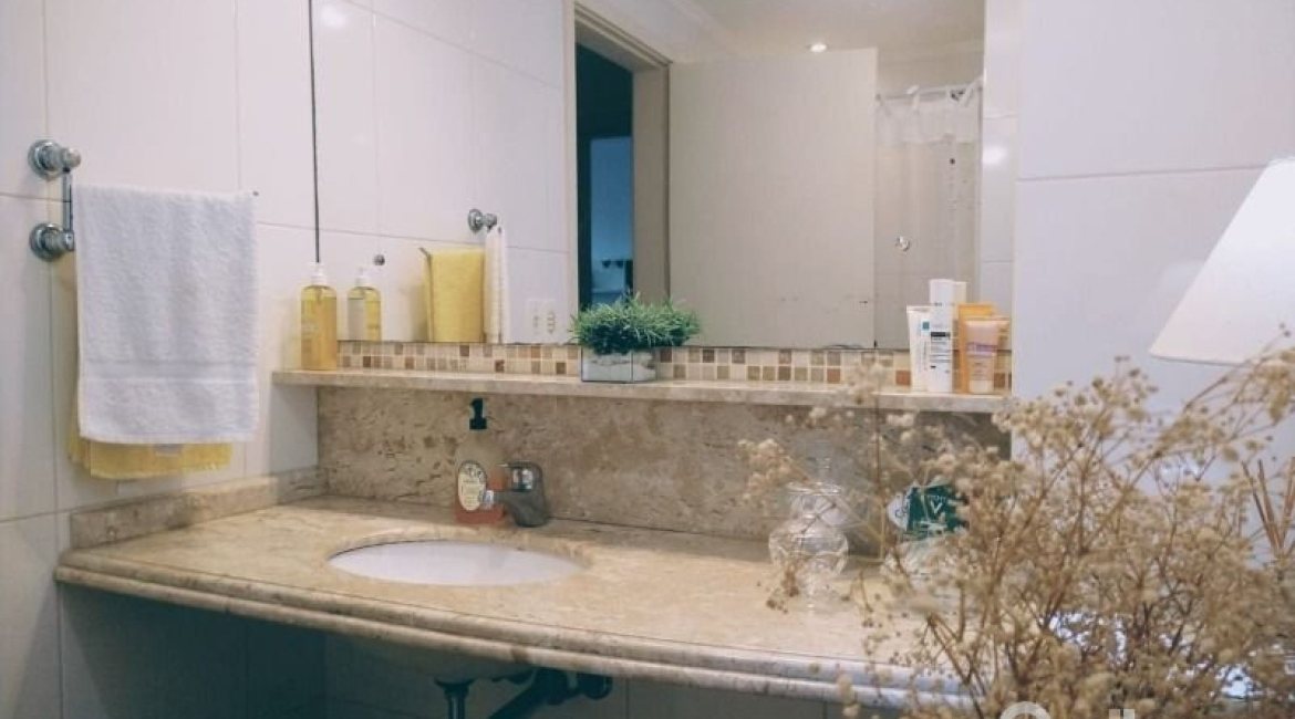 Apartamento à venda com 79m², 3 dormitórios, no bairro Cristal em Porto Alegre