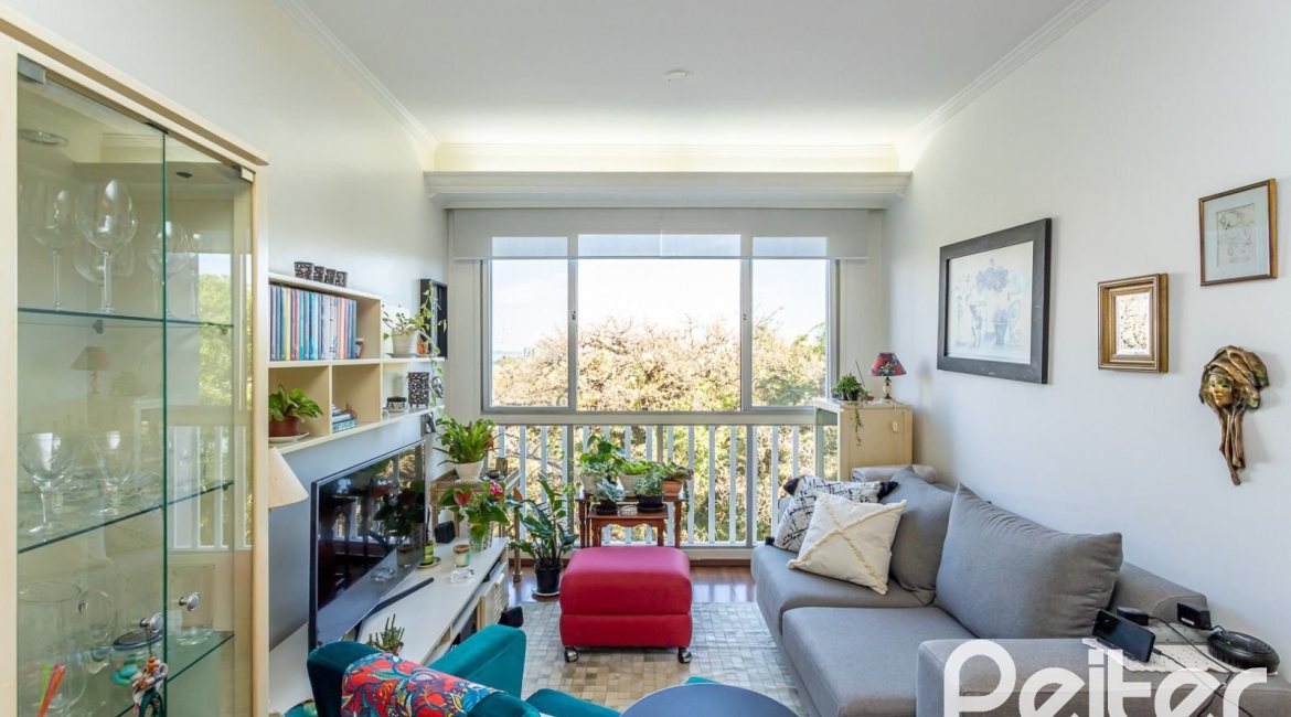 Apartamento à venda com 79m², 3 dormitórios, no bairro Cristal em Porto Alegre