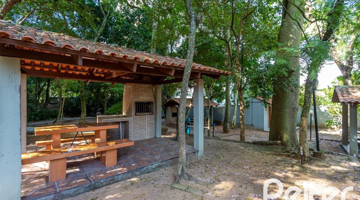 Apartamento à venda com 79m², 3 dormitórios, no bairro Cristal em Porto Alegre