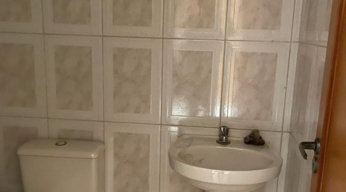 Comercial à venda com 59m², 1 vaga, no bairro Camaquã em Porto Alegre