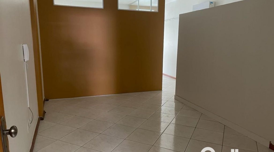 Comercial à venda com 59m², 1 vaga, no bairro Camaquã em Porto Alegre