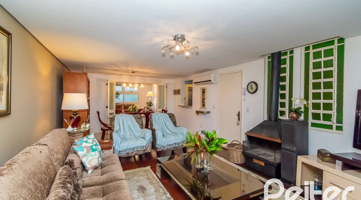 Casa em Condomínio à venda com 160m², 3 dormitórios, 1 suíte, 2 vagas, no bairro Tristeza em PORTO ALEGRE