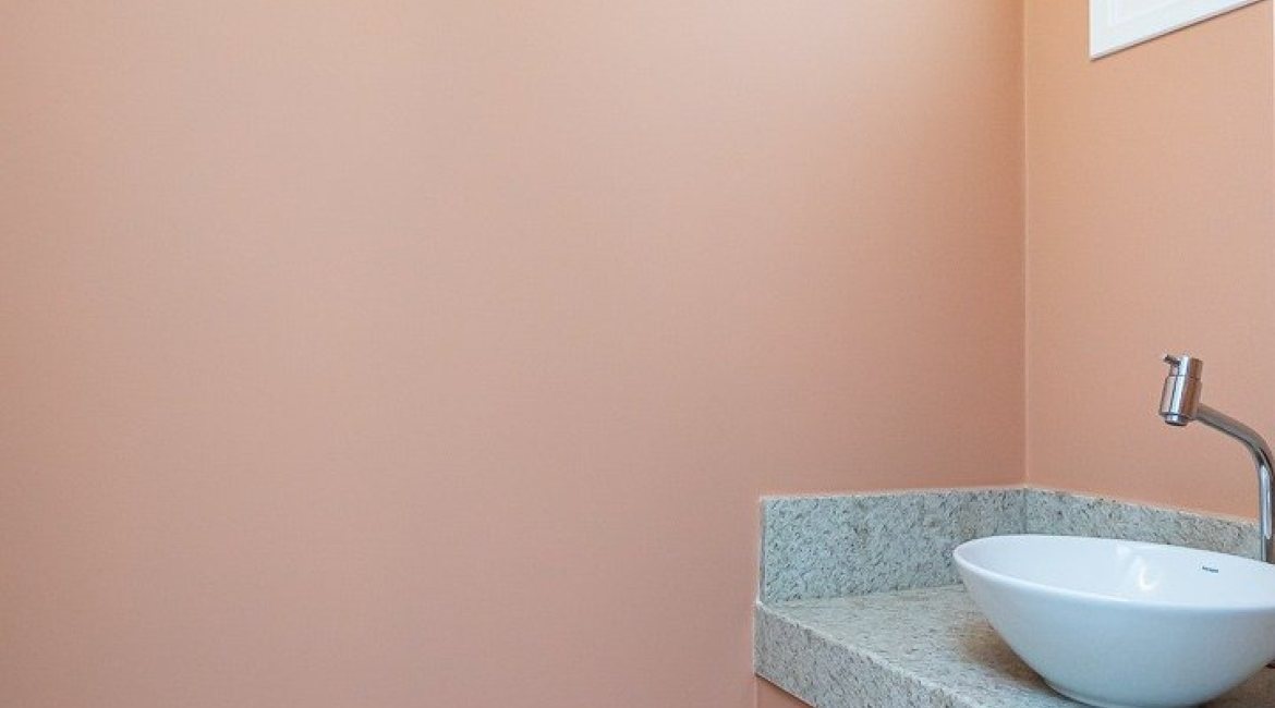 Casa em Condomínio à venda com 240m², 3 dormitórios, 1 suíte, 2 vagas, no bairro Tristeza em Porto Alegre