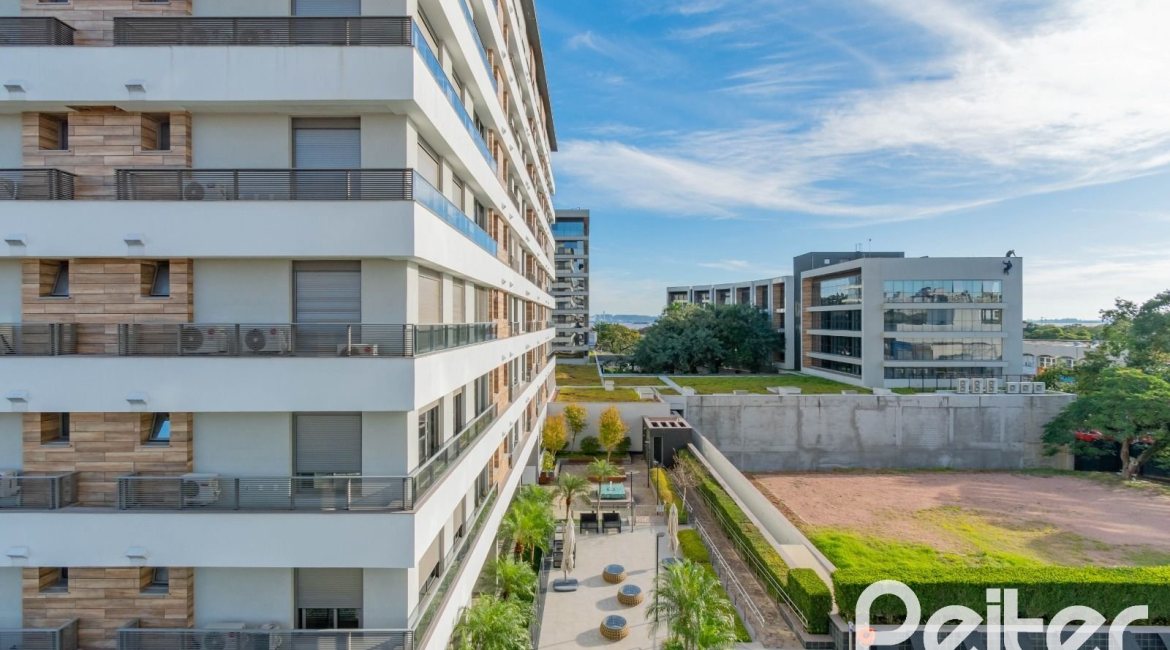 Apartamento à venda com 149m², 3 dormitórios, 3 suítes, 2 vagas, no bairro Tristeza em Porto Alegre