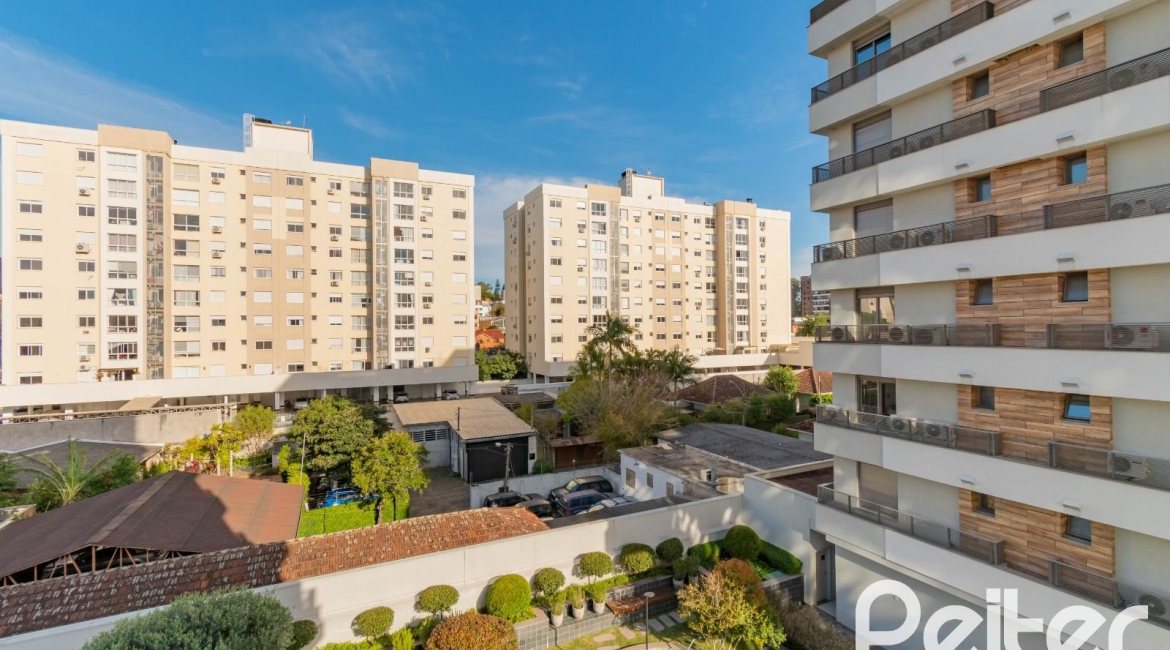 Apartamento à venda com 149m², 3 dormitórios, 3 suítes, 2 vagas, no bairro Tristeza em Porto Alegre