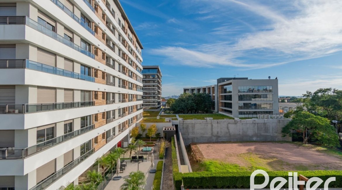 Apartamento à venda com 149m², 3 dormitórios, 3 suítes, 2 vagas, no bairro Tristeza em Porto Alegre