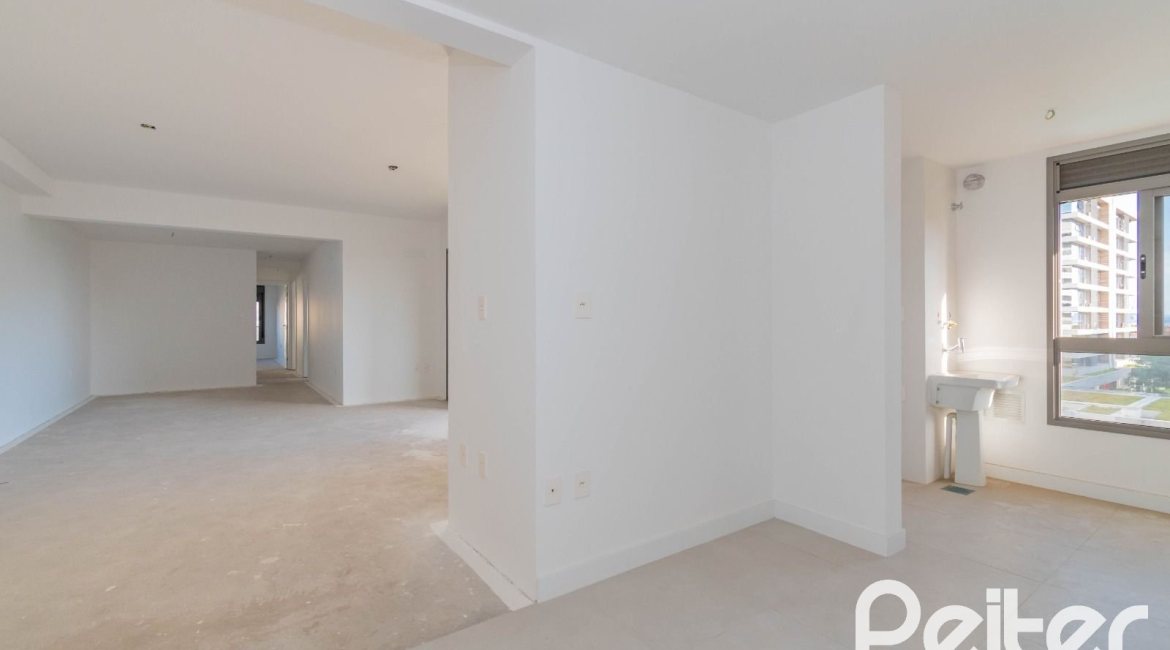 Apartamento à venda com 149m², 3 dormitórios, 3 suítes, 2 vagas, no bairro Tristeza em Porto Alegre