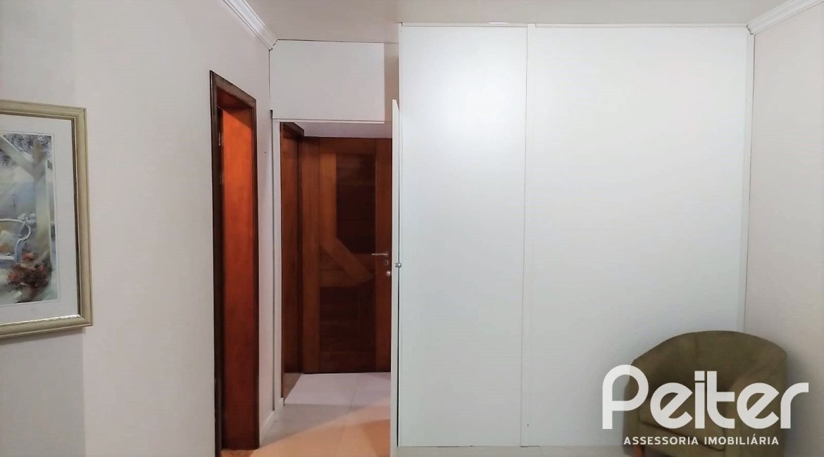 Casa à venda com 160m², 3 dormitórios, 3 suítes, 7 vagas, no bairro Centro em Tramandaí