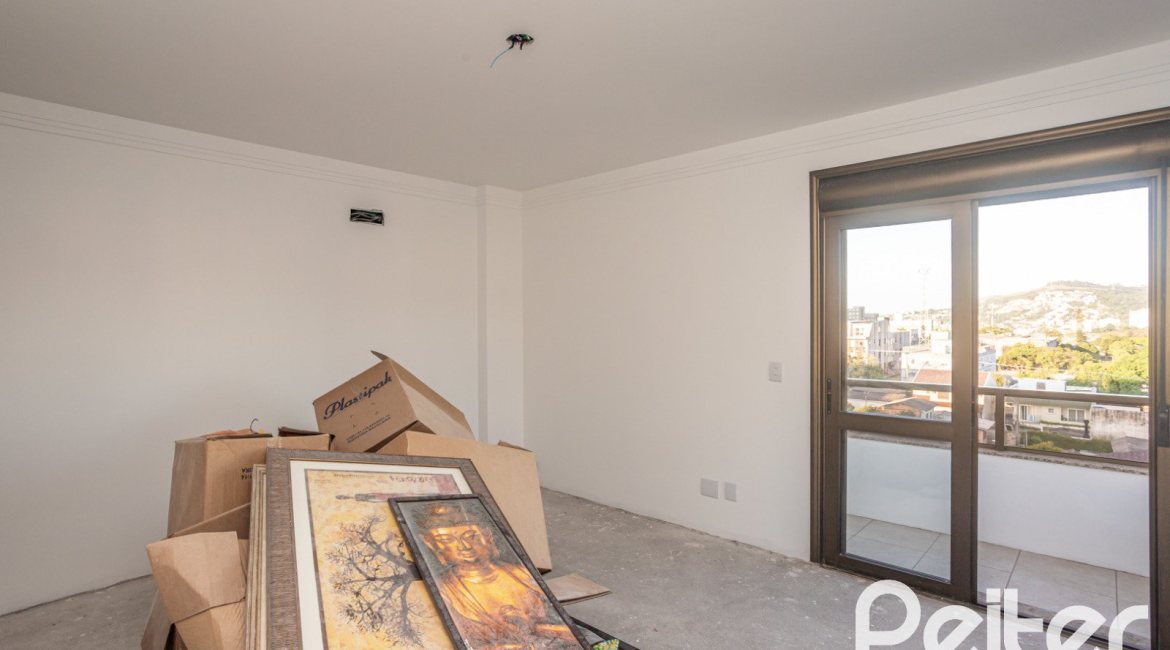 Apartamento à venda com 134m², 3 dormitórios, 1 suíte, 2 vagas, no bairro Tristeza em PORTO ALEGRE