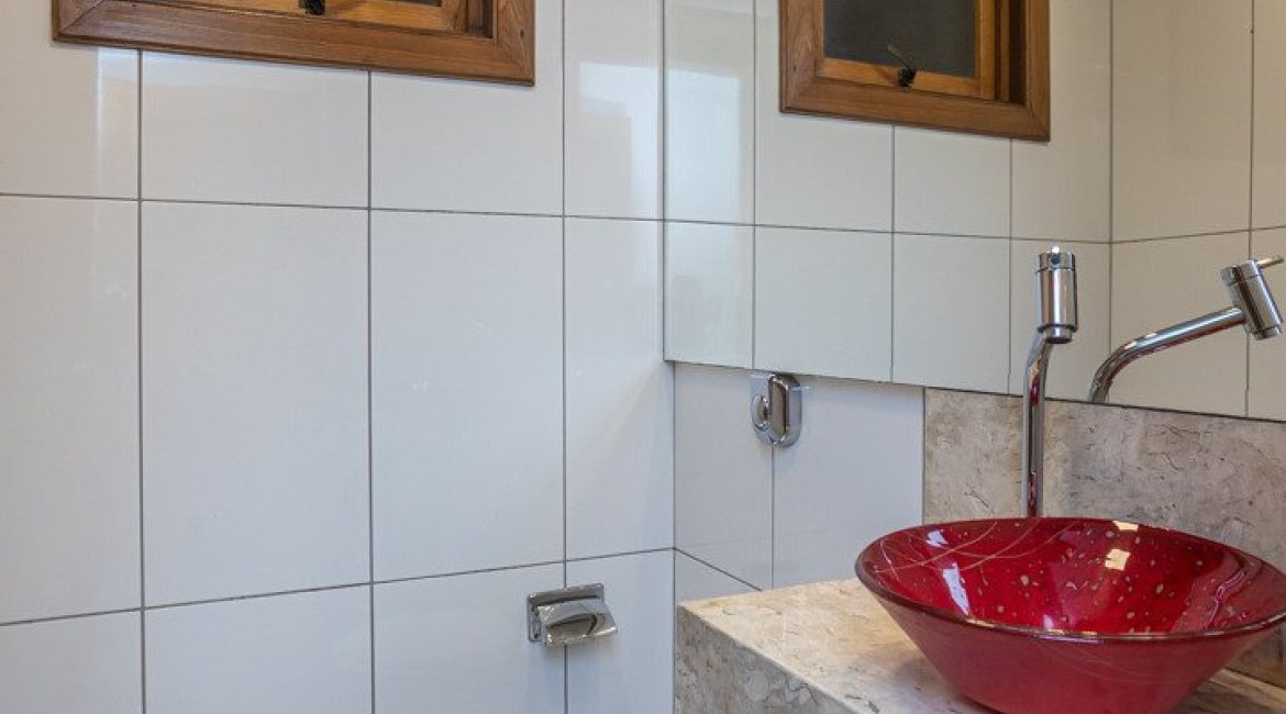 Apartamento à venda com 134m², 3 dormitórios, 1 suíte, 2 vagas, no bairro Tristeza em PORTO ALEGRE