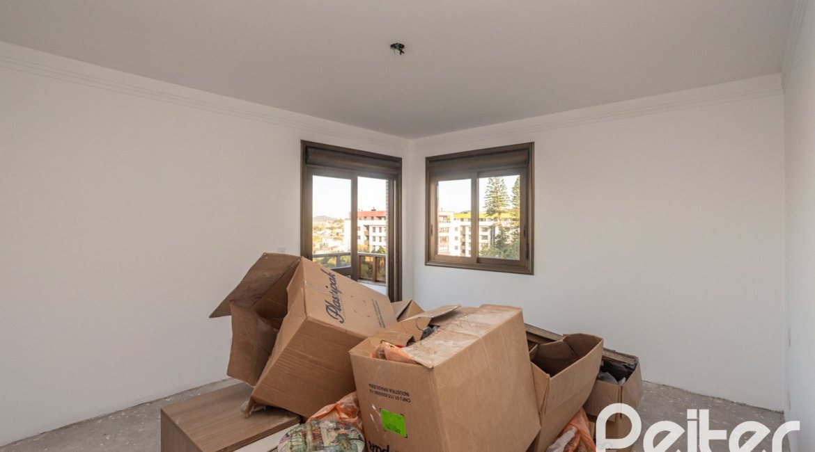 Apartamento à venda com 134m², 3 dormitórios, 1 suíte, 2 vagas, no bairro Tristeza em PORTO ALEGRE