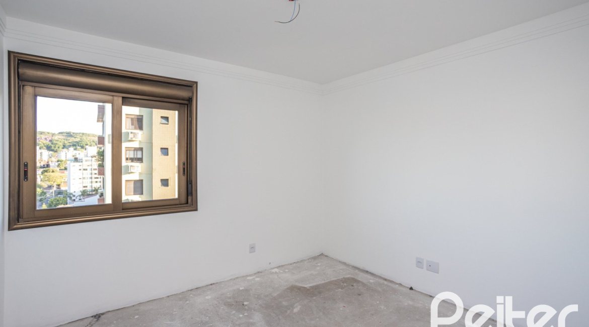 Apartamento à venda com 134m², 3 dormitórios, 1 suíte, 2 vagas, no bairro Tristeza em PORTO ALEGRE