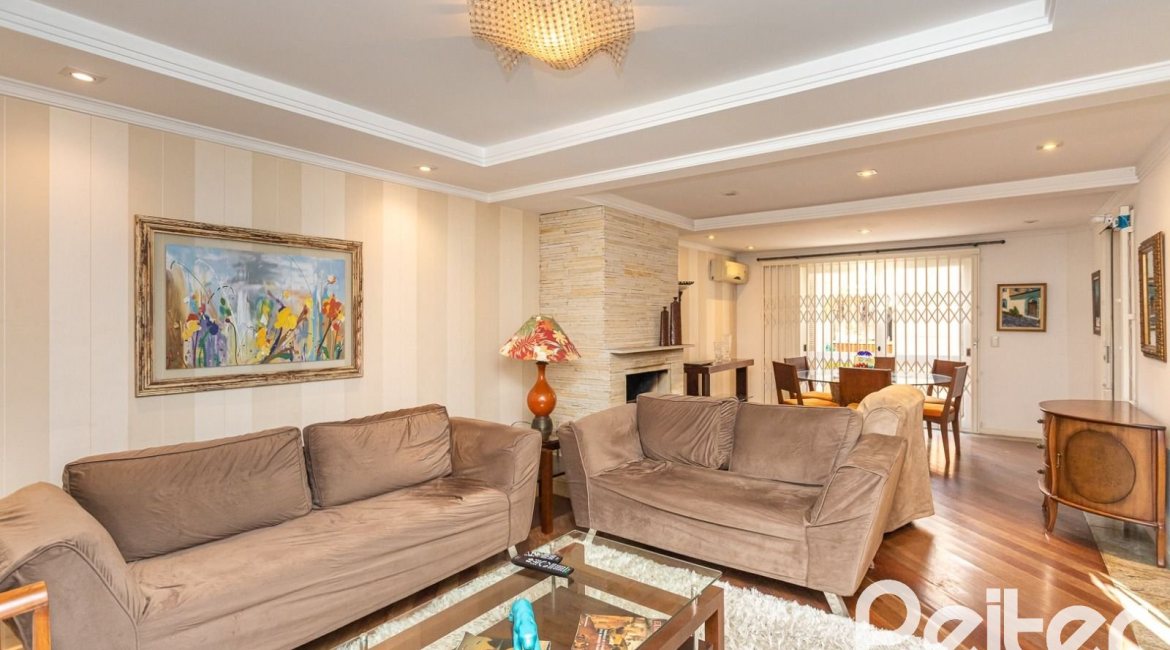 Casa em Condomínio à venda com 176m², 4 dormitórios, 2 suítes, 3 vagas, no bairro Ipanema em Porto Alegre