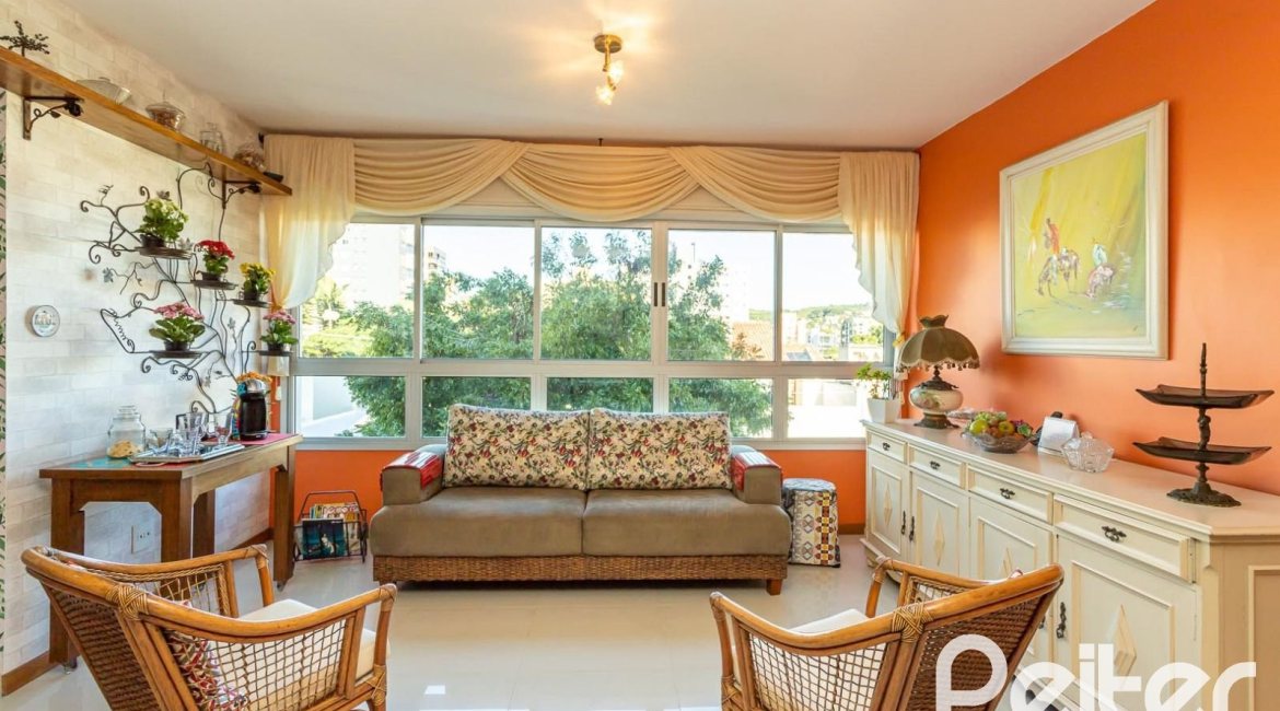 Apartamento à venda com 90m², 3 dormitórios, 1 suíte, 2 vagas, no bairro Tristeza em PORTO ALEGRE