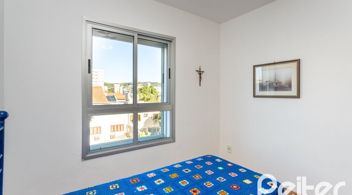 Apartamento à venda com 90m², 3 dormitórios, 1 suíte, 2 vagas, no bairro Tristeza em PORTO ALEGRE