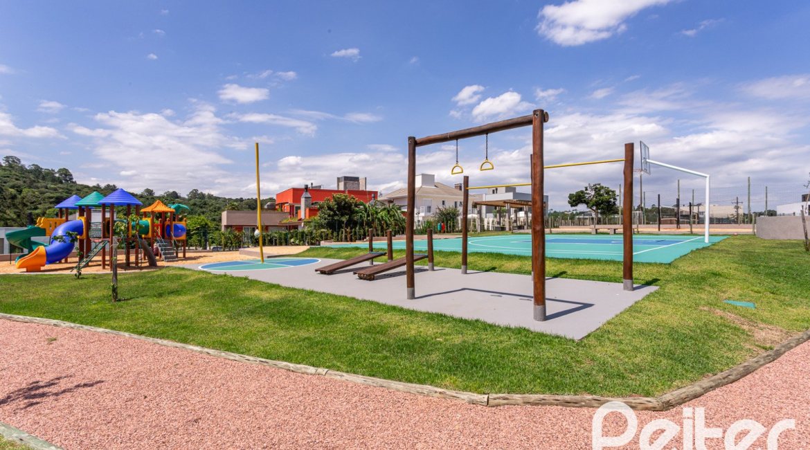 Casa em Condomínio à venda com 344m², 4 dormitórios, 4 suítes, 4 vagas, no bairro Alphaville em PORTO ALEGRE