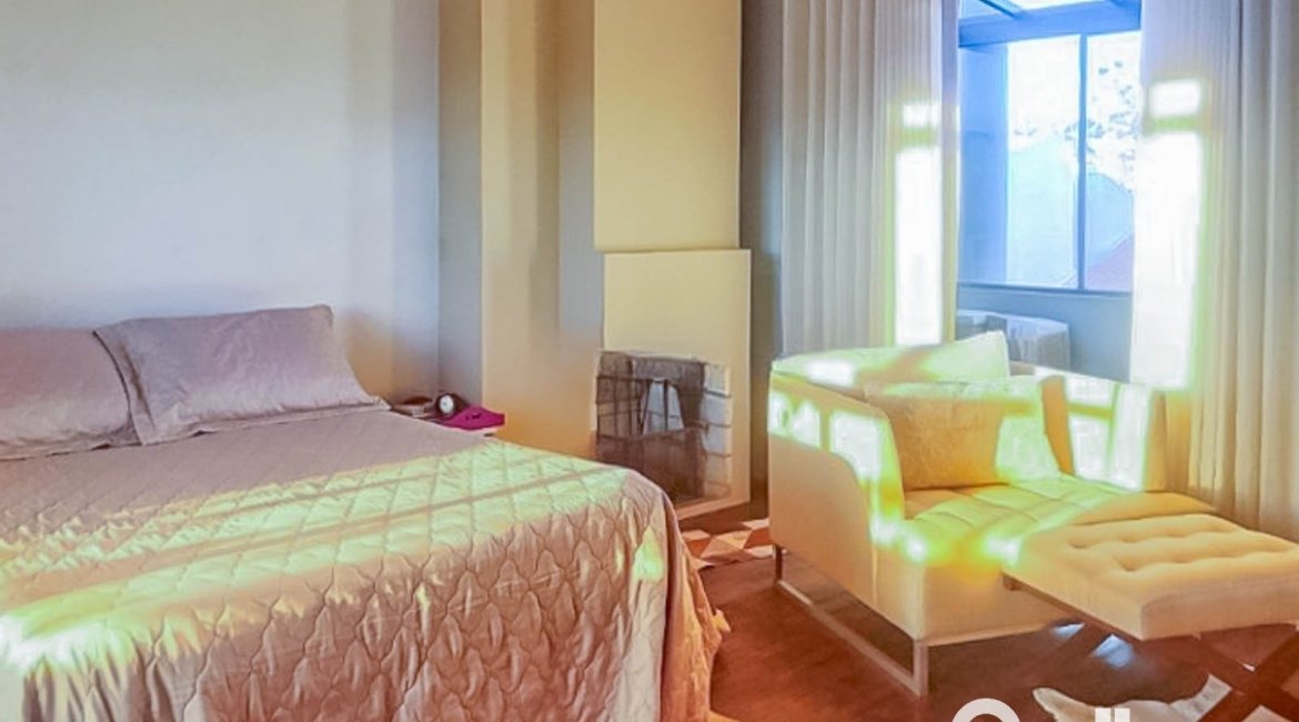 Casa em Condomínio à venda com 166m², 3 dormitórios, 2 suítes, 1 vaga, no bairro Hípica em Porto Alegre