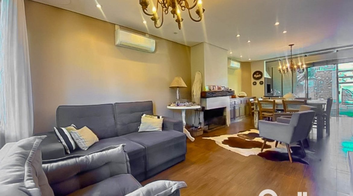Casa em Condomínio à venda com 166m², 3 dormitórios, 2 suítes, 1 vaga, no bairro Hípica em Porto Alegre