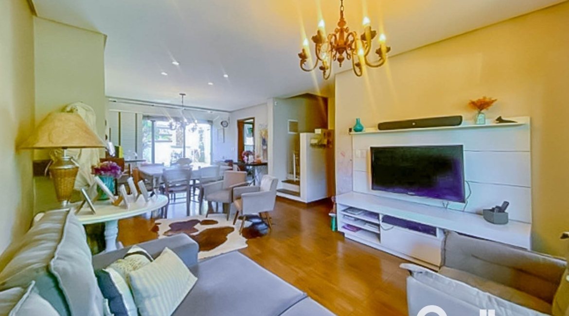 Casa em Condomínio à venda com 166m², 3 dormitórios, 2 suítes, 1 vaga, no bairro Hípica em Porto Alegre