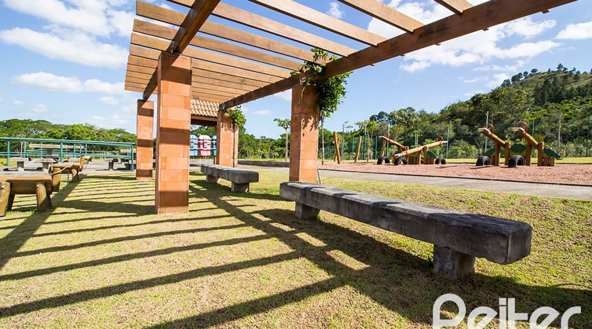 Casa em Condomínio à venda com 315m², 3 dormitórios, 3 suítes, 3 vagas, no bairro Alphaville em PORTO ALEGRE