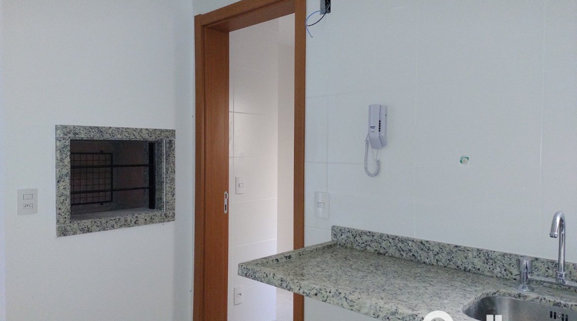 Apartamento à venda com 89m², 3 dormitórios, 1 suíte, 1 vaga, no bairro Ipanema em PORTO ALEGRE
