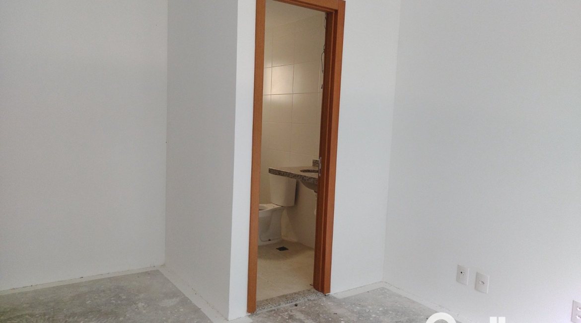 Apartamento à venda com 89m², 3 dormitórios, 1 suíte, 1 vaga, no bairro Ipanema em PORTO ALEGRE