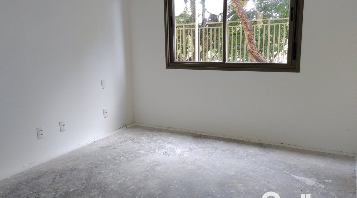 Apartamento à venda com 89m², 3 dormitórios, 1 suíte, 1 vaga, no bairro Ipanema em PORTO ALEGRE