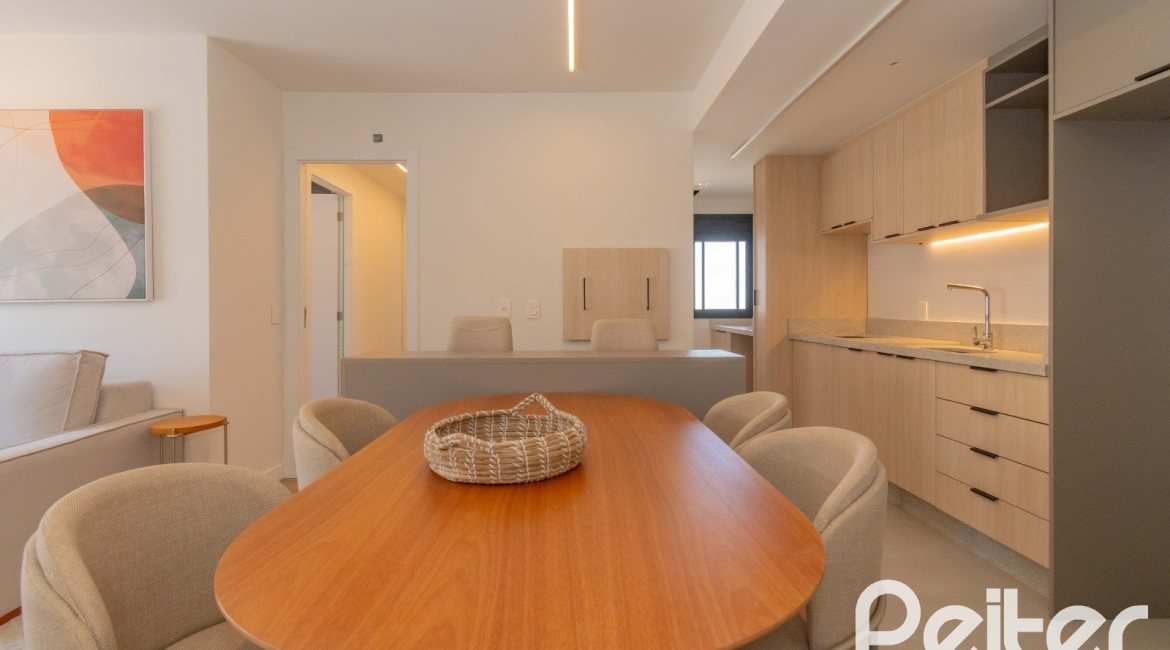 Apartamento à venda com 65m², 2 dormitórios, 1 suíte, 2 vagas, no bairro Tristeza em Porto Alegre