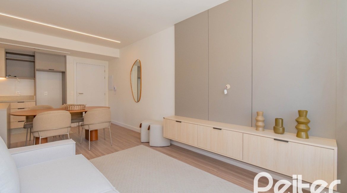 Apartamento à venda com 65m², 2 dormitórios, 1 suíte, 2 vagas, no bairro Tristeza em Porto Alegre