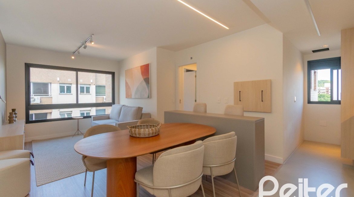Apartamento à venda com 65m², 2 dormitórios, 1 suíte, 2 vagas, no bairro Tristeza em Porto Alegre