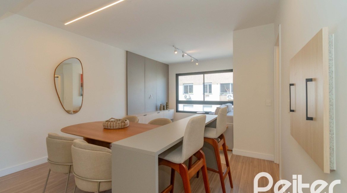 Apartamento à venda com 65m², 2 dormitórios, 1 suíte, 2 vagas, no bairro Tristeza em Porto Alegre