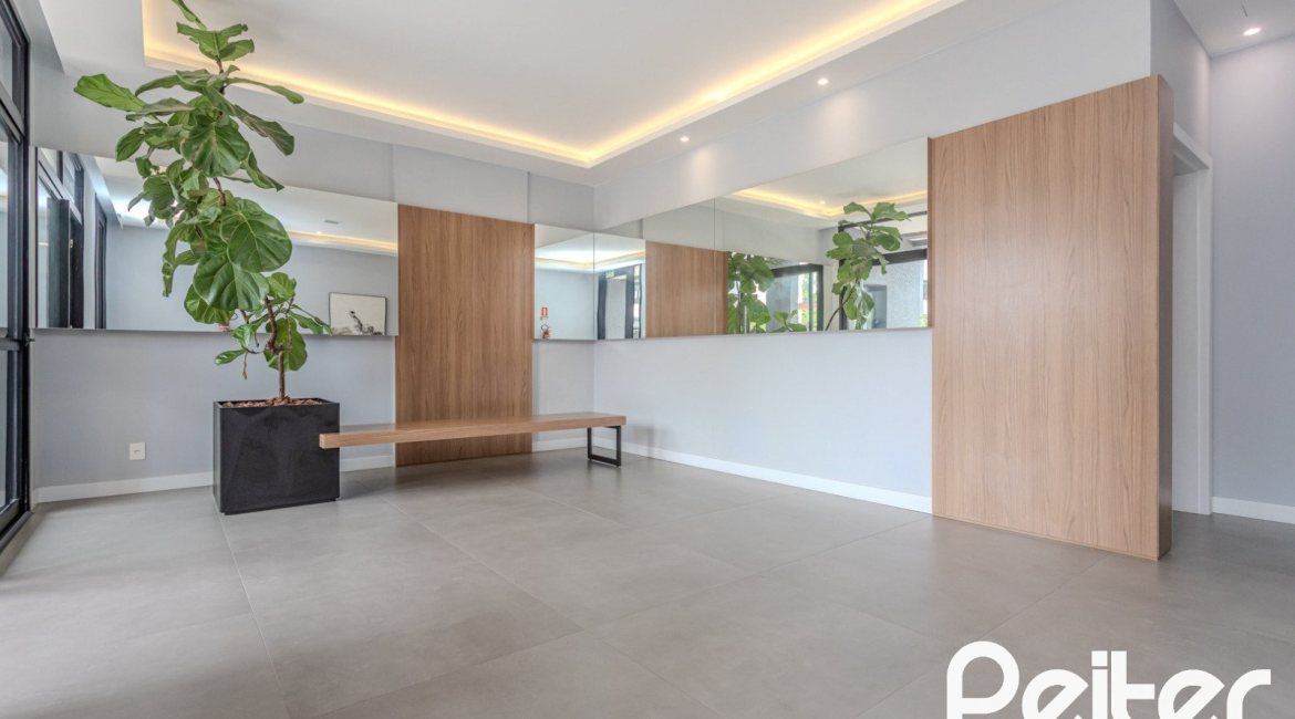 Apartamento à venda com 65m², 2 dormitórios, 1 suíte, 2 vagas, no bairro Tristeza em Porto Alegre