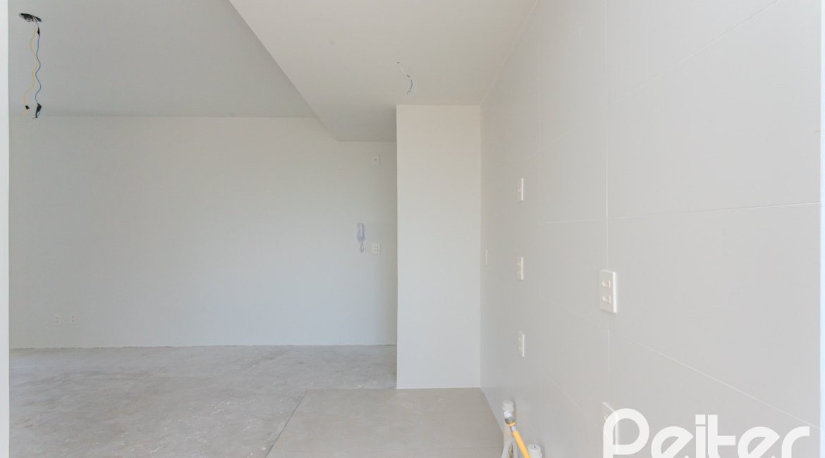 Apartamento à venda com 114m², 3 dormitórios, 3 suítes, 2 vagas, no bairro Tristeza em Porto Alegre