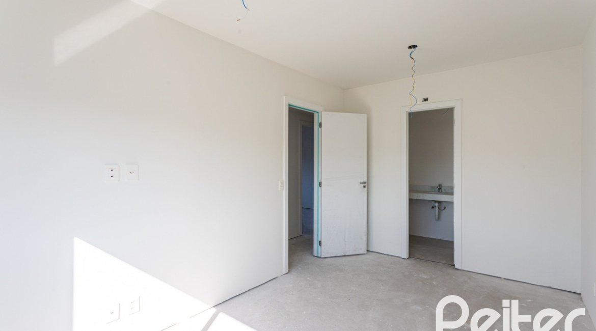Apartamento à venda com 114m², 3 dormitórios, 3 suítes, 2 vagas, no bairro Tristeza em Porto Alegre