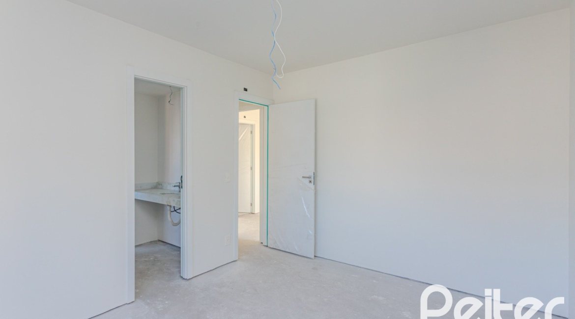 Apartamento à venda com 114m², 3 dormitórios, 3 suítes, 2 vagas, no bairro Tristeza em Porto Alegre