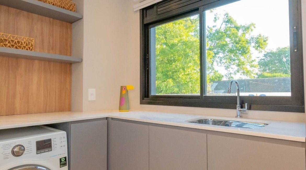 Apartamento à venda com 114m², 3 dormitórios, 3 suítes, 2 vagas, no bairro Tristeza em Porto Alegre