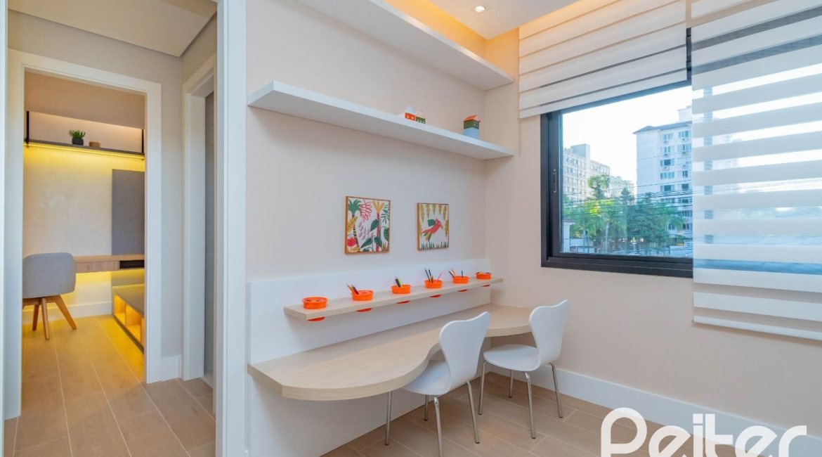 Apartamento à venda com 114m², 3 dormitórios, 3 suítes, 2 vagas, no bairro Tristeza em Porto Alegre