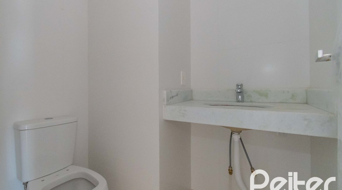 Apartamento à venda com 116m², 3 dormitórios, 1 suíte, 2 vagas, no bairro Tristeza em Porto Alegre