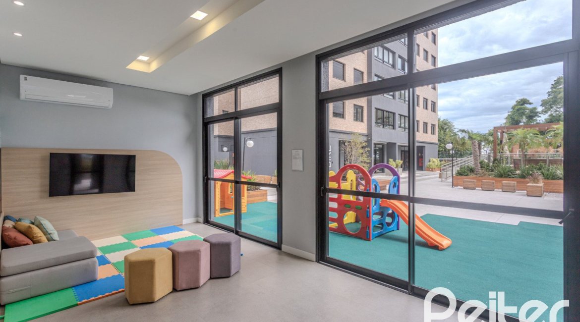 Apartamento à venda com 116m², 3 dormitórios, 1 suíte, 2 vagas, no bairro Tristeza em Porto Alegre