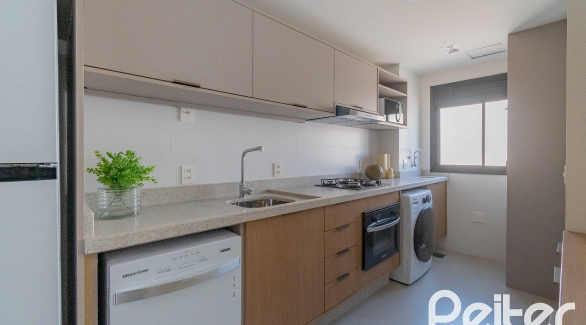 Apartamento à venda com 45m², 1 dormitório, 1 suíte, 1 vaga, no bairro Tristeza em Porto Alegre