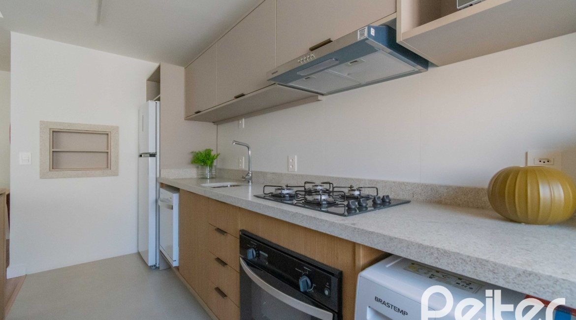 Apartamento à venda com 45m², 1 dormitório, 1 suíte, 1 vaga, no bairro Tristeza em Porto Alegre