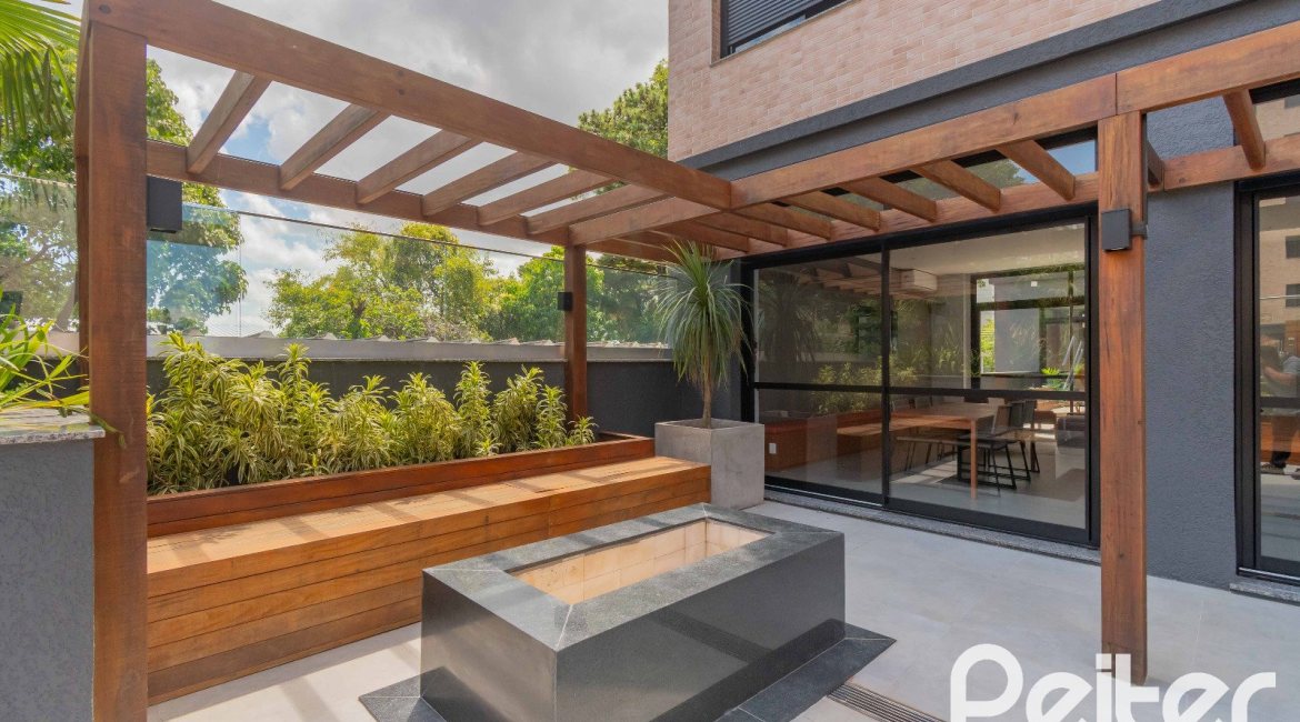 Apartamento à venda com 92m², 3 dormitórios, 1 suíte, 2 vagas, no bairro Tristeza em Porto Alegre