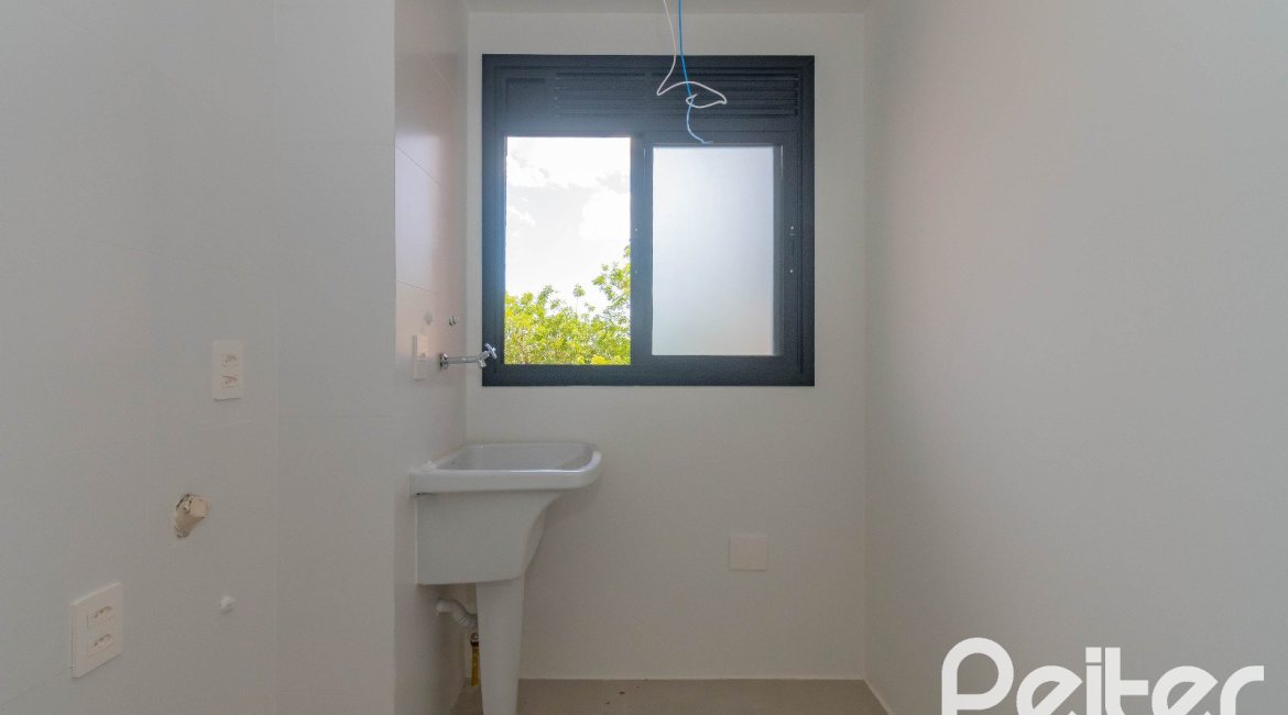 Apartamento à venda com 92m², 3 dormitórios, 1 suíte, 2 vagas, no bairro Tristeza em Porto Alegre