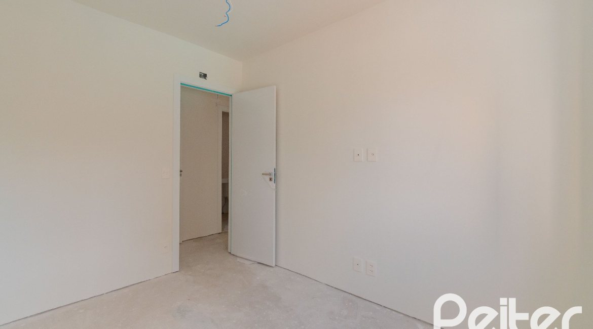 Apartamento à venda com 92m², 3 dormitórios, 1 suíte, 2 vagas, no bairro Tristeza em Porto Alegre