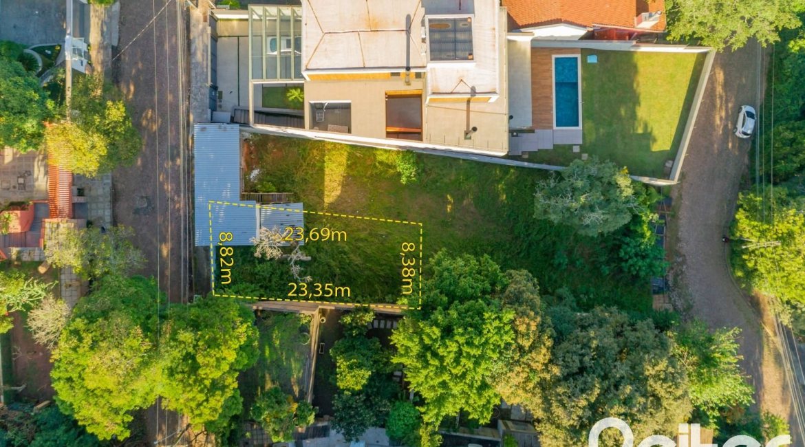 Terreno à venda com 202m², no bairro Sétimo Céu em Porto Alegre