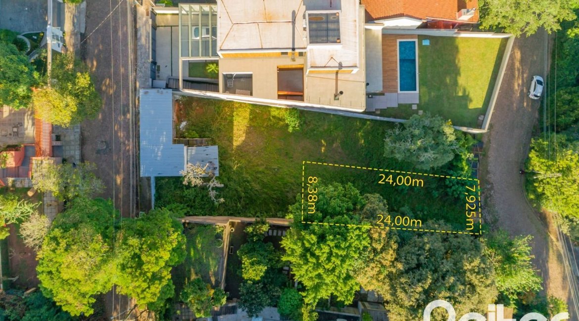 Terreno à venda com 195m², no bairro Sétimo Céu em Porto Alegre