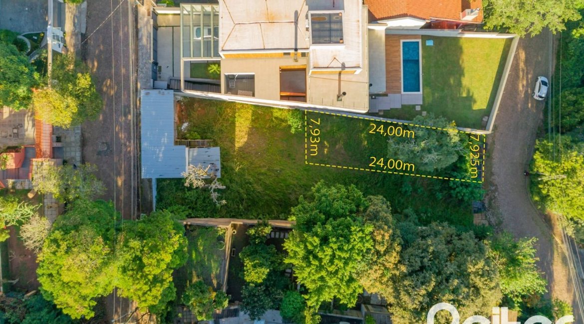 Terreno à venda com 190m², no bairro Sétimo Céu em Porto Alegre