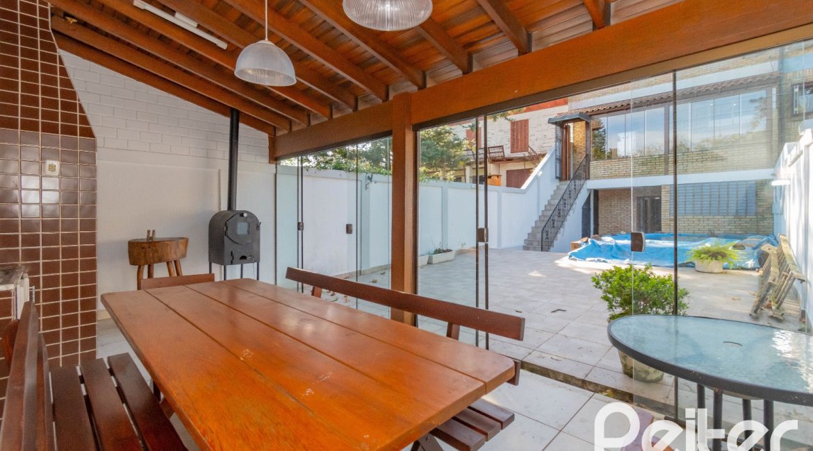  à venda, no bairro  em 