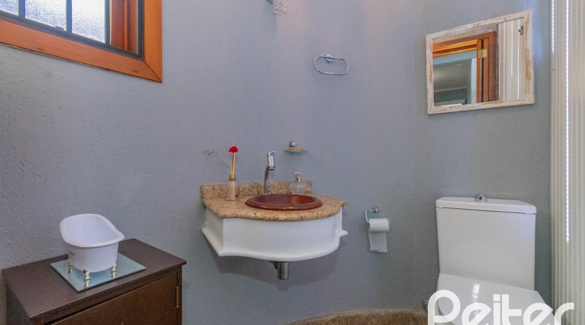  à venda, no bairro  em 