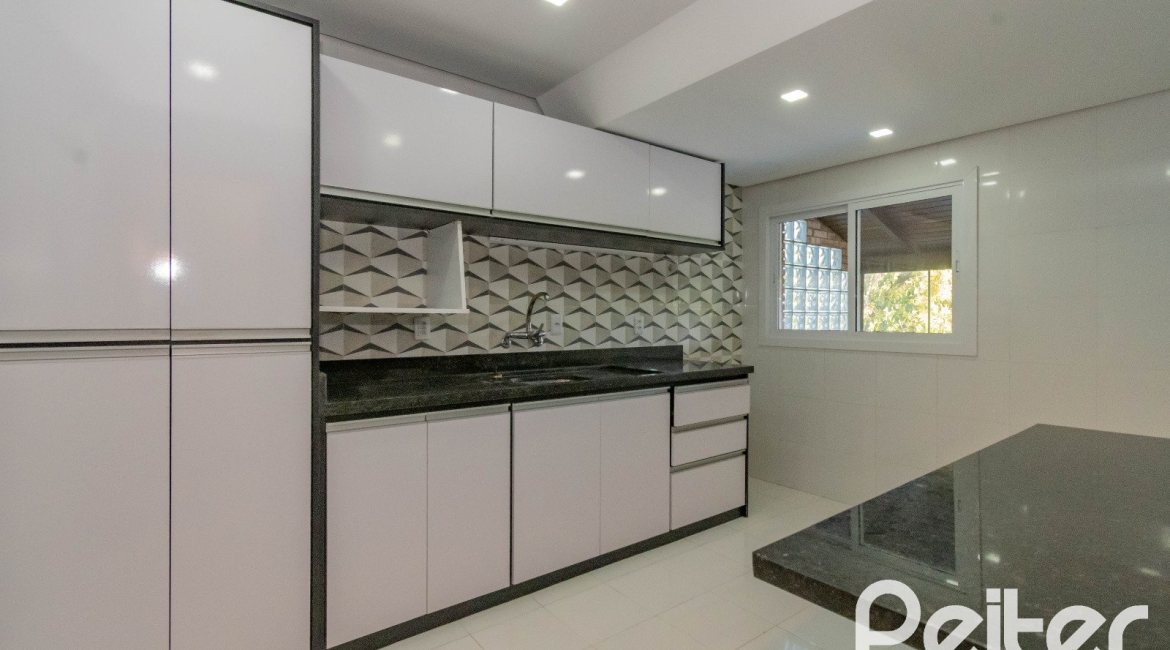  à venda, no bairro  em 